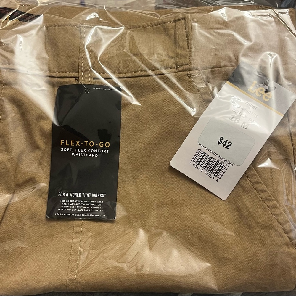 Lee Women’s Flex-To-Go Chino Shorts in Khaki